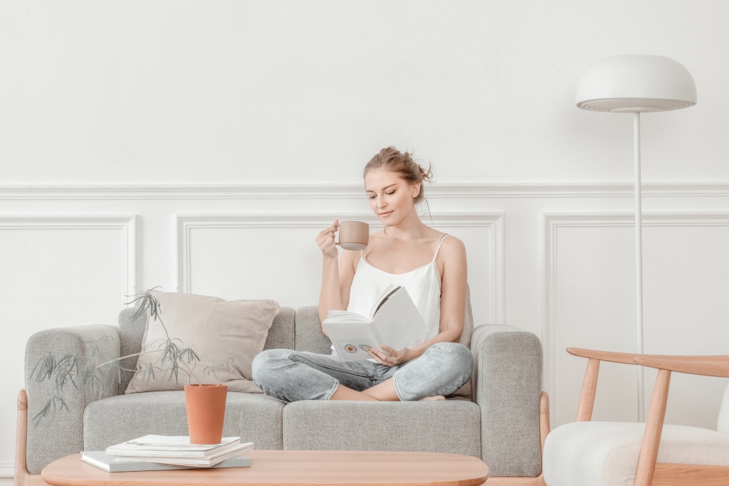 perbedaan frugal living dan minimalis