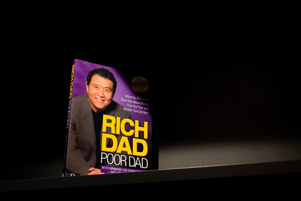ramalan robert kiyosaki