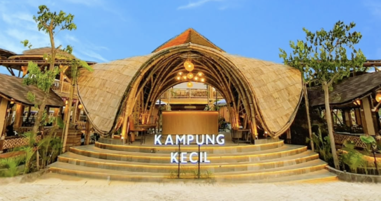 Daftar Harga Menu Kampung Kecil 2025, Wajib Cek Dulu! - Tuwaga
