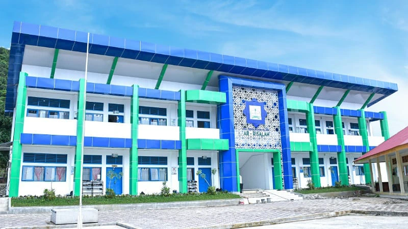 biaya masuk ar risalah padang