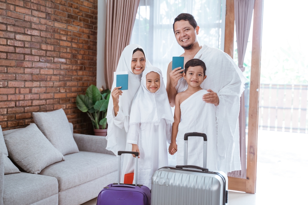 biaya umroh 2 sampai 5 orang tuwaga
