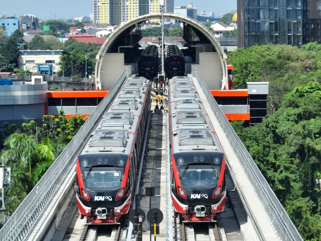 tarif transportasi umum jakarta tuwaga