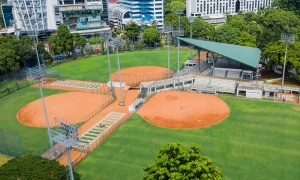 lapnangan softball gbk tuwaga