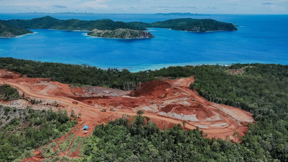 perusahaan tambang nikel di raja ampat tuwaga