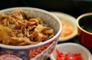Daftar Promo Menu Yoshinoya Agustus 2025, Ada Merchandise Ekslusif - Tuwaga