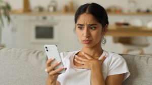 cara agar pinjol tidak bisa akses kontak hp