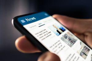 Daftar Kasus Pinjaman Online 2025: Dari Guru Sampai Perusahaan Bangkrut - Tuwaga
