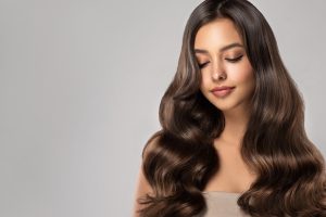 rekomendasi warna rambut kulit sawo matang tuwaga