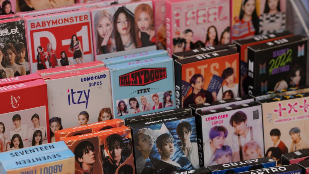 situs beli merch kpop tuwaga