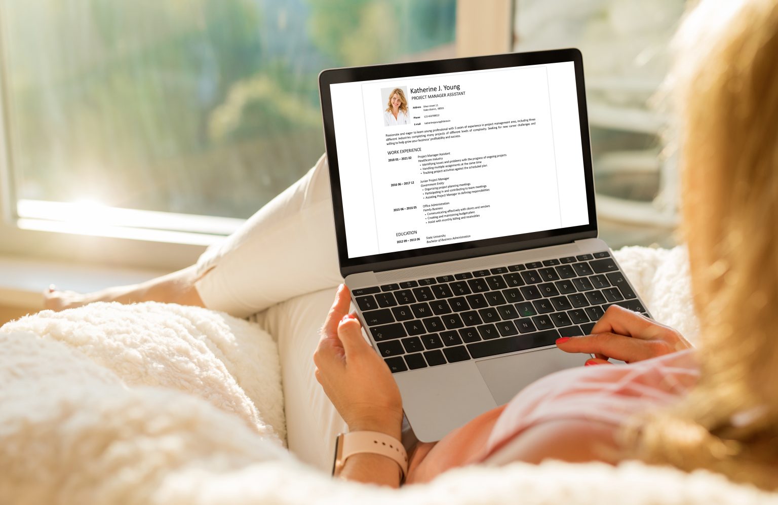 25 Tempat Download Template CV Gratis yang Bikin HRD Tertarik - Tuwaga