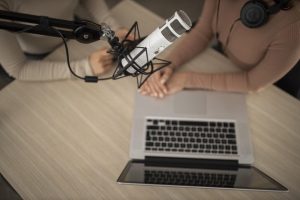daftar podcast inspiratif nambah skill dan motivasi tuwaga