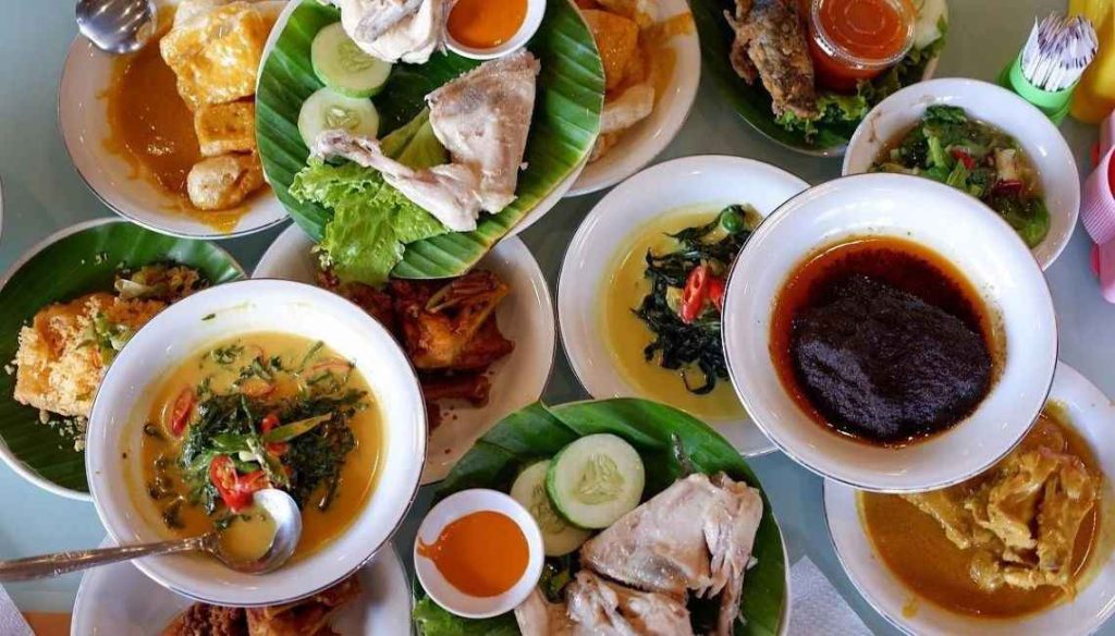 makanan khas palembang selain pempek tuwaga