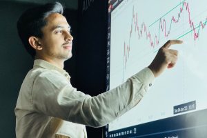 saham paling cuan di akhir tahun 2025