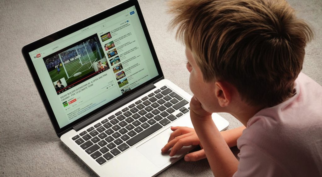 web penghasil uang nonton video tuwaga