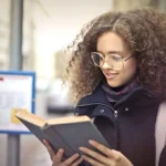 Mau Hidup Lebih Positif? 20 Buku Motivasi Terbaik Ini Bisa Jadi Jawabannya - Tuwaga