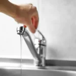 10 Cara Bagaimana Menghemat Air yang Efektif dan Mudah Dilakukan di Rumah! - Tuwaga
