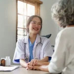 Gaji Dokter Spesialis Tertinggi di Indonesia: Fakta, Angka, dan Rahasia di Baliknya - Tuwaga