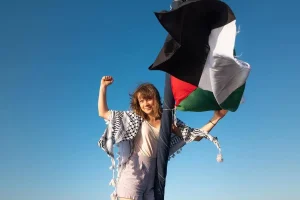 Greta Thunberg & Global Sumud Flotilla: Dari Aktivis Iklim ke Pejuang Kemanusiaan Gaza - Tuwaga