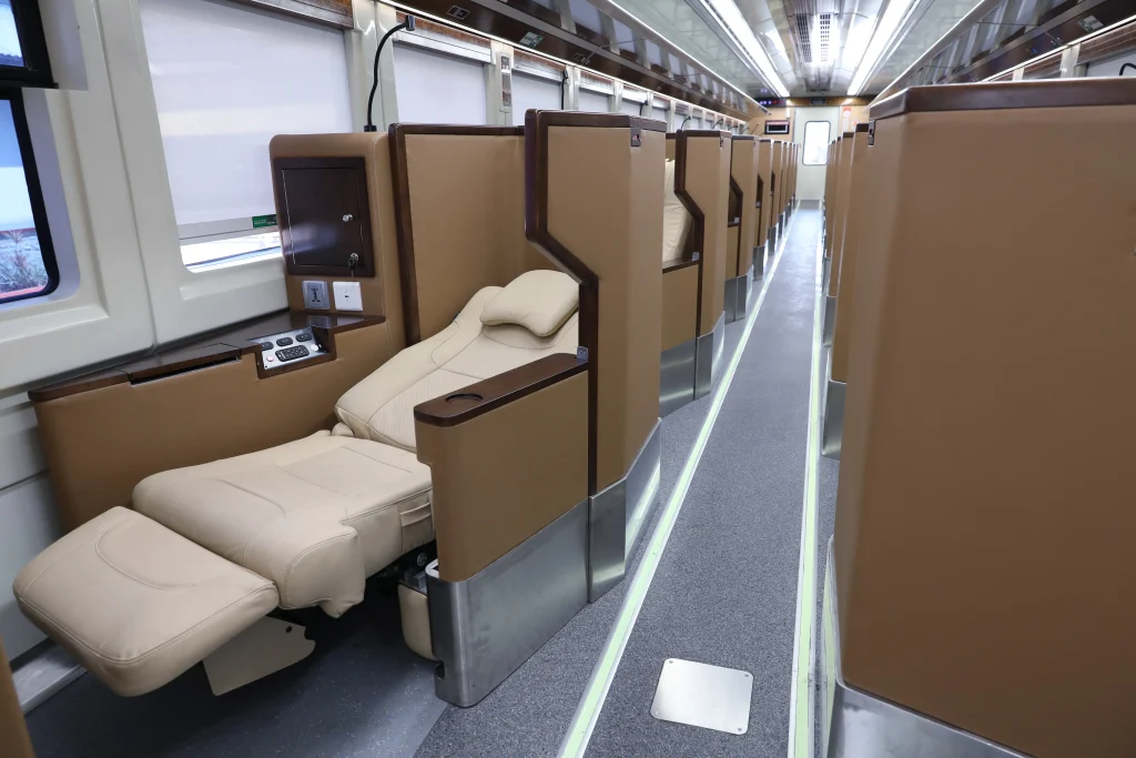 kereta sleeper luxury tuwaga