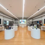 Perbedaan iPhone PS Store dan iBox: Mana yang Lebih Baik? - Tuwaga