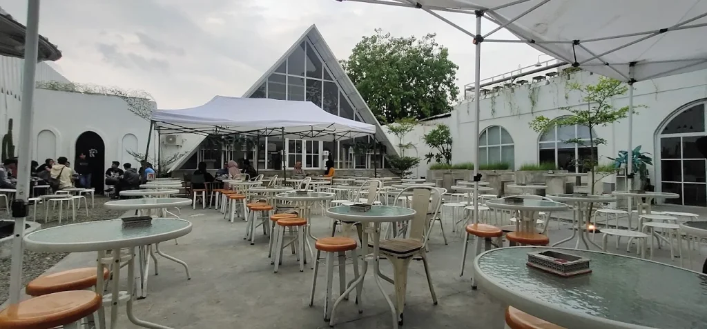 cafe 24 jam jakarta Kaizen Heritage Cempaka Putih
