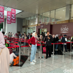 Modinity Warehouse Sale 2026 Ramai Diserbu, Buttonscarves hingga Benang Jarum Jadi Buruan - Tuwaga