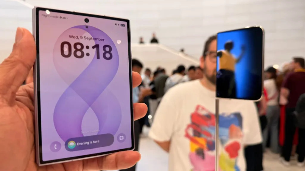 iphone flip terbaru